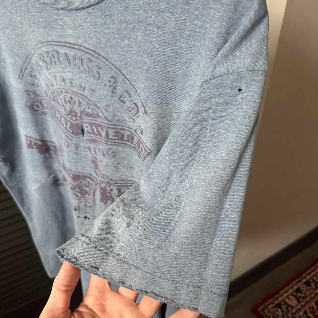 80s/90s Levis Tee (M/L)