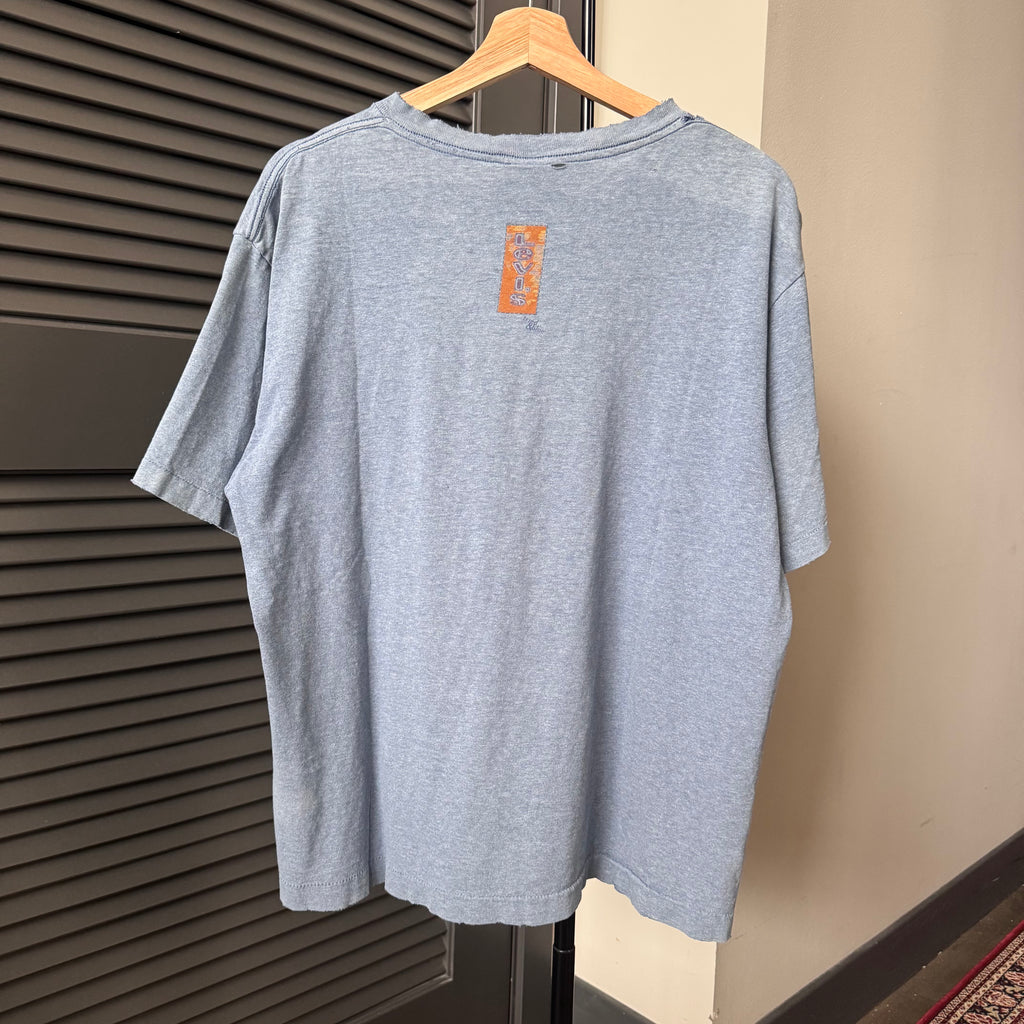 80s/90s Levis Tee (M/L)